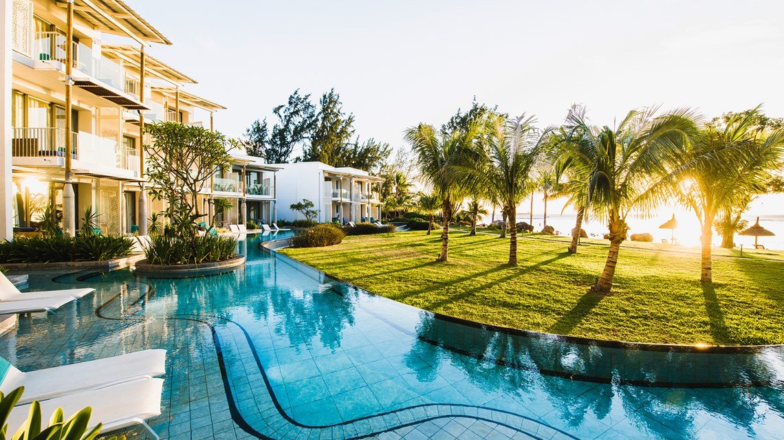 Victoria Beachcomber Resort & Spa